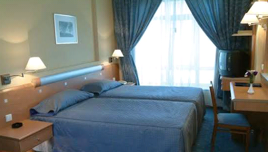 Royal Suites Hotel