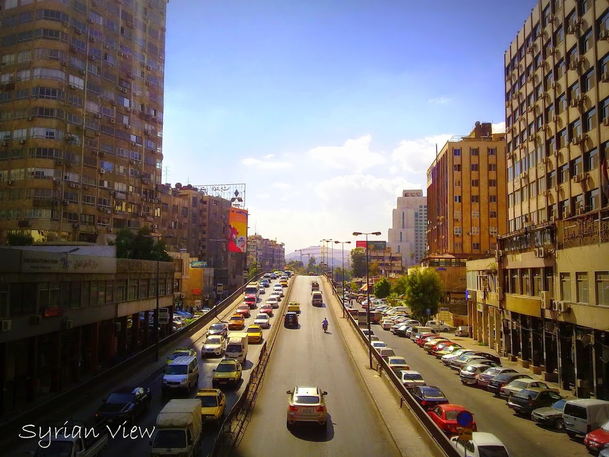 فندق الليالي السعيدة