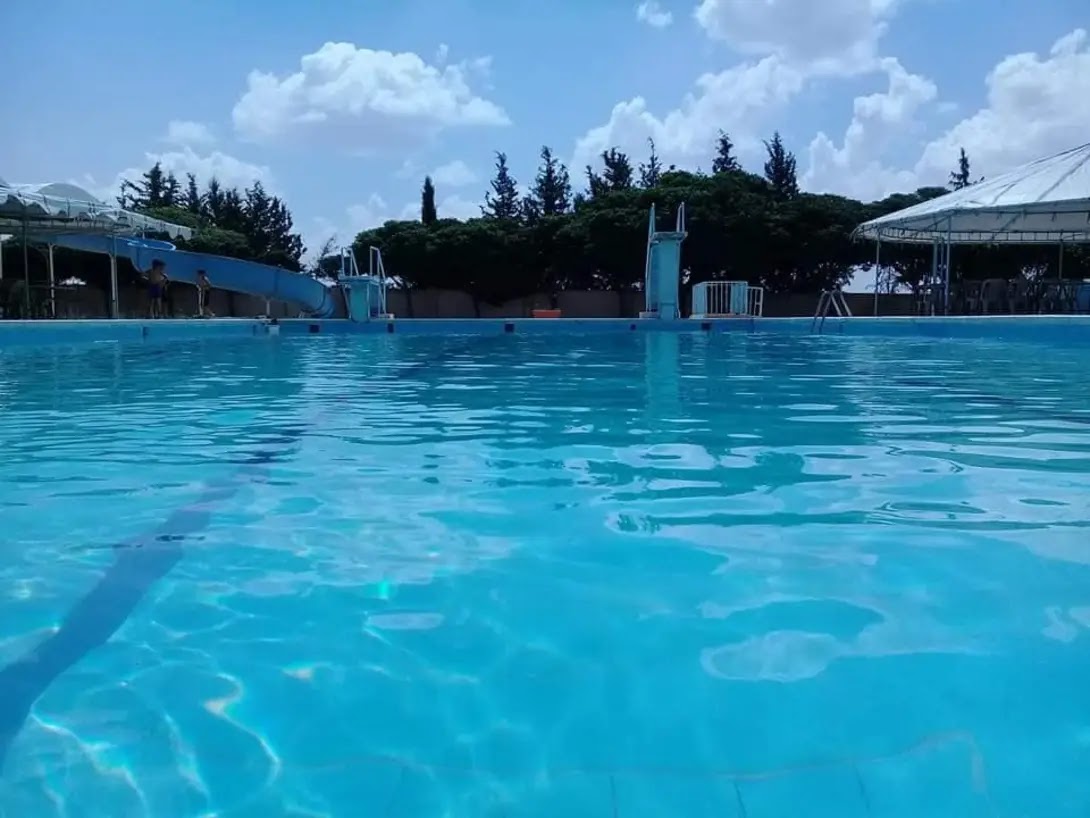 مسبح و مطعم روتانا